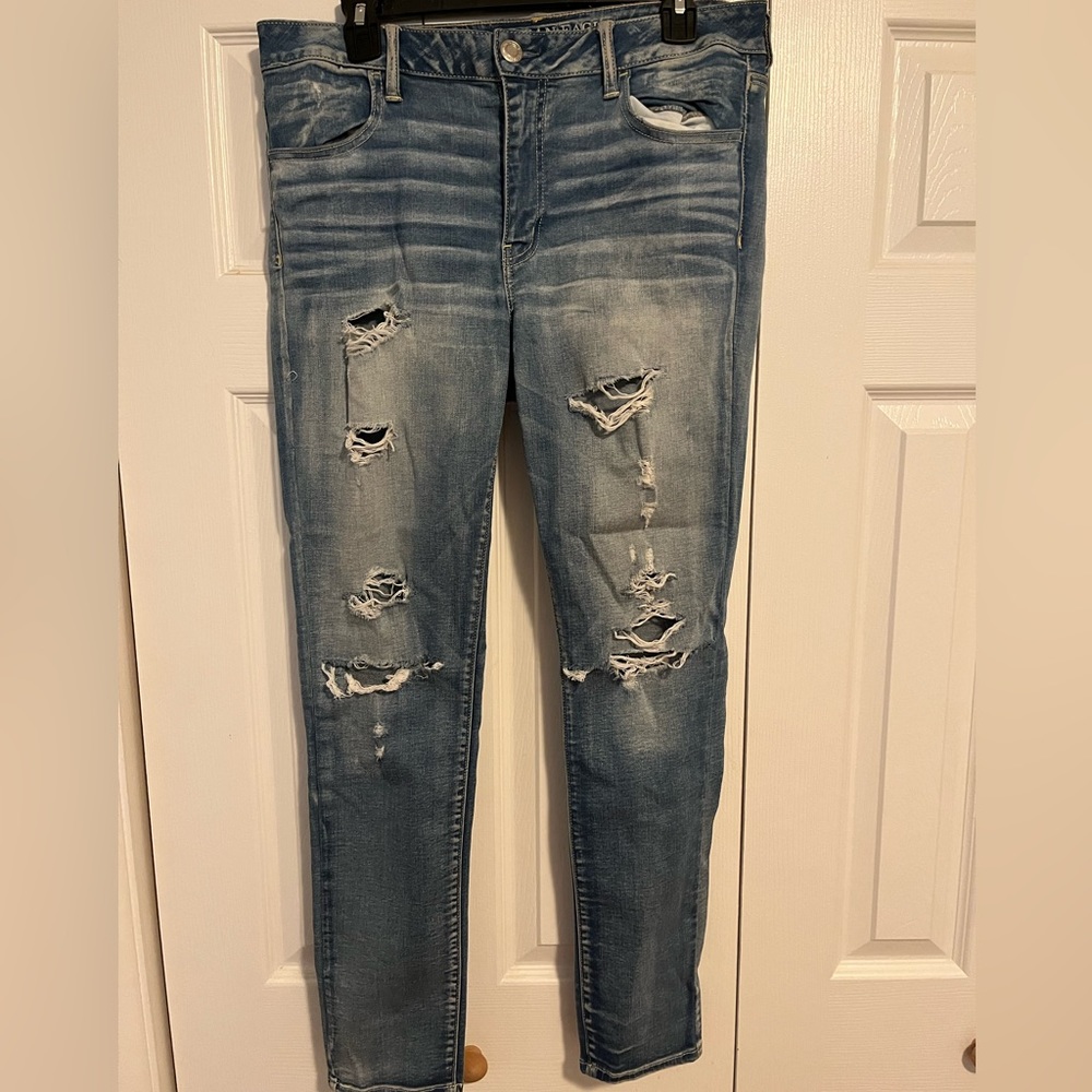 American Eagle Ripped Jegging